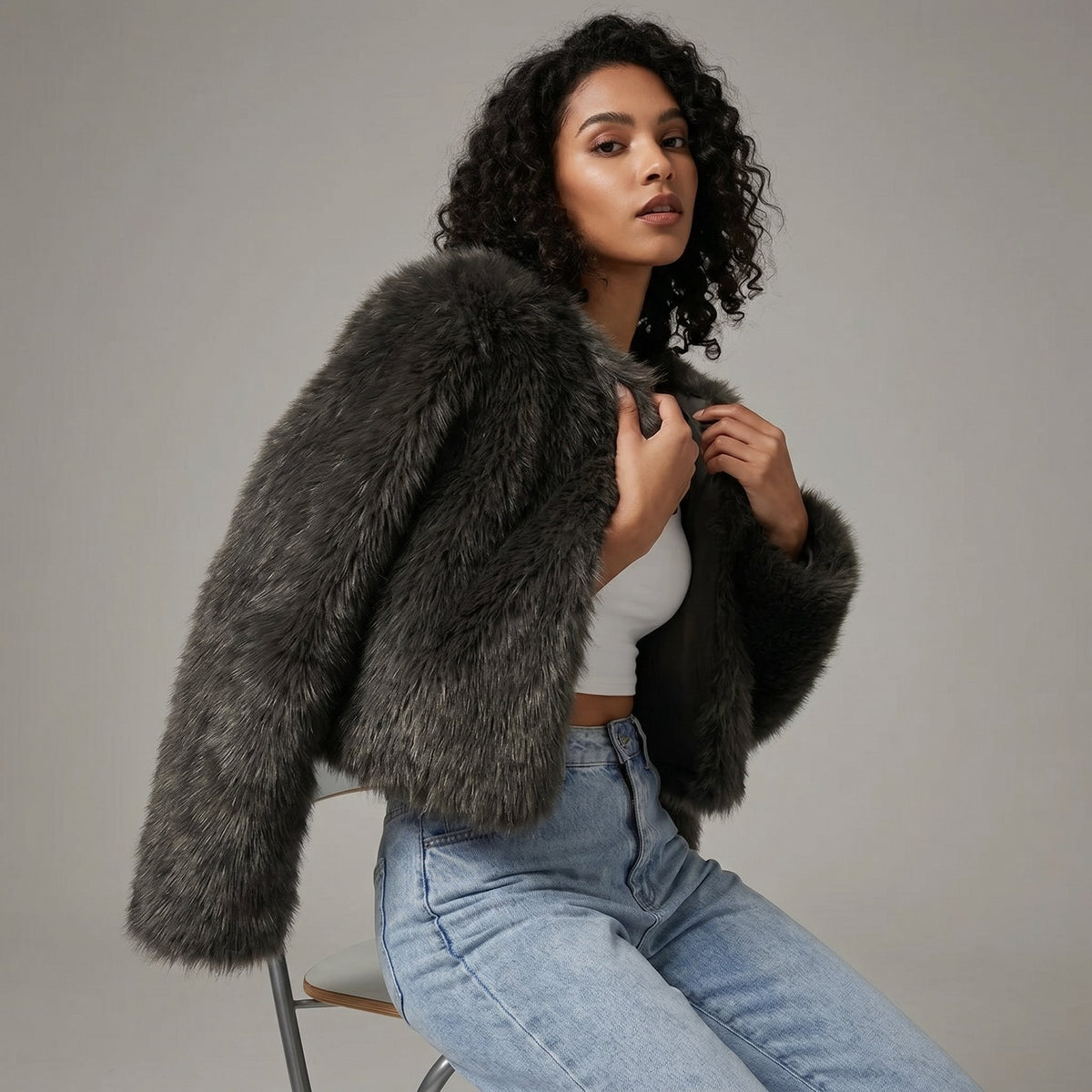 Dame Elegant Cropped Cardigan i Kunstpels